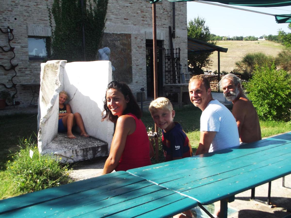 "La Casa Degli Ulivi Art B&B" Trecastelli Zewnętrze zdjęcie